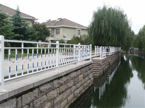 水渠河（hé）道圍欄網